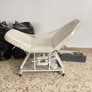 تخت ماساژ و کارهای فشیال و غیره...