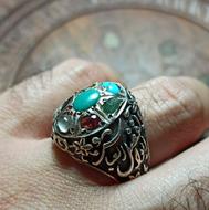 انگشتر چند نگین