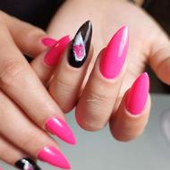 آموزش کاشت طراحی ناخن مانیکور/پا/کارمندی/مدرک فنی