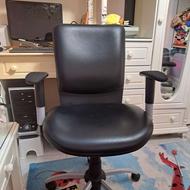 صندلی چرخدار و جکدار