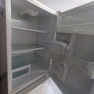 یخچال نیم فریزر