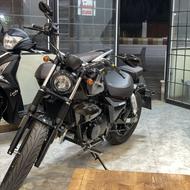 هیوسانگ آکویلا250