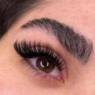 کاشت مژه به صورت حرفه ای