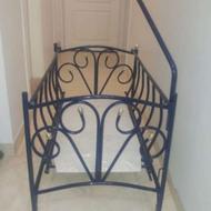 ننو نوزاد با پشه بند