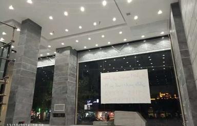 220 متر مغازه 3 دهنه بر خ ولیعصر پایین میدان ونک