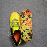 کفش فوتبال چمن مصنوعی زرد