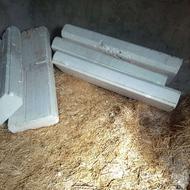 چهار عدد آکاسیف و یک تیرچه پنج نیم متری