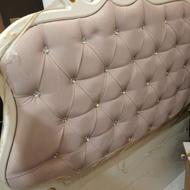 تخت نوجوان تاج دار بسیار شیک