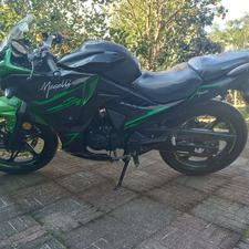 موتور سیکلت مگلی 200 مدل 1401