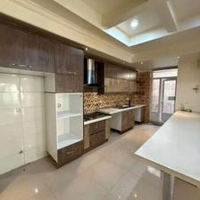 آپارتمان 100 متر در نیاوران