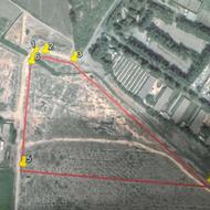 زمین واقع در اتوبان قم واوان