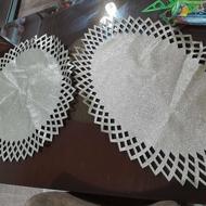 رومیزی اکلیلی طلایی