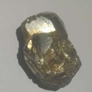 سنگ قیمتی رنگ کاملا طلایی