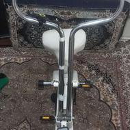 دوچرخه در جا ورزشی مناسب همه سنین و ورزشکاران عزیز