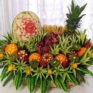 میوه ارایی و حکاکی هندوانه شب یلدا