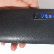 پاور بانک 10هزار سالم نو هستش چراغ قوه ام داره