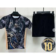 لباس بارسا با طرح دراگون طلای و سیاه در سایز های 50 و 80