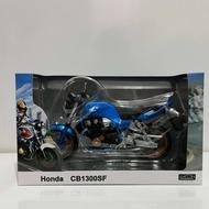 ماکت سی بی 1300رنگ آبی