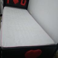 تختخواب فلزی