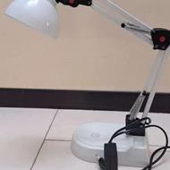 چراغ مطالعه مهندسی