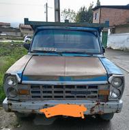 نیسان‌ وانت مدل 81