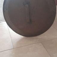 در دیگ قدیمی مسی