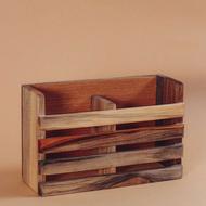 به یک نیروی جوان متعد و مسولیت پذیر نیازمندم