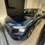 آئودی Q5 2023 آبی