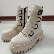 بوت سالم شماره 39.نو بدون خط و خش کاملا سالم با ضمانت