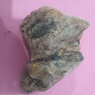 یه سنگ الماس بی نظیر به شکل مجسمه-