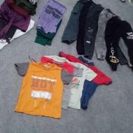 مقداری لباس استوک