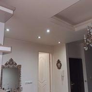 1خانم جوان برای نظافت منزل