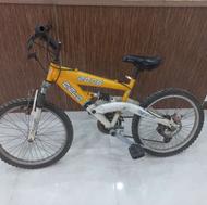 سه عدد دوچرخه با هم یکجا