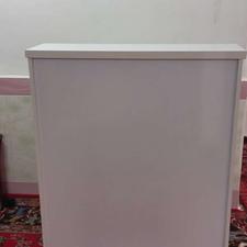 میز برای فرشگاه