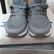 کفش کتونی کیف نو ..