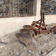 گاو آهن سه خیش