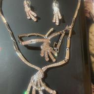 سرویس تیتانیوم نوی نو داخل جعبه