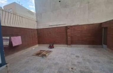 87متر2خواب همکف با حیاط اختصاص 