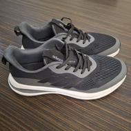 کتونی آدیداس ویتنام