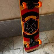 اسکیت برد در حد نو