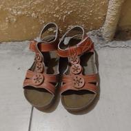 کتونی و صندل بچگانه سایز 26