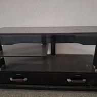 میز تی وی شیشه ای