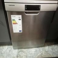 ماشین ظرفشویی در حد نو، یه ماه هم کارنکرد