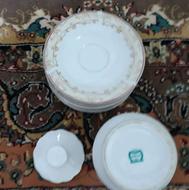 نعلبکی وقندان