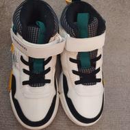 کتونی بچگانه