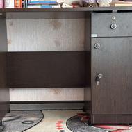 میز تحریر و صندلی