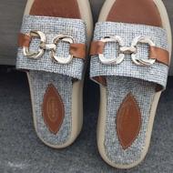 دمپایی روفرشی