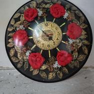 ساعت دیواری تزیینی زیبا