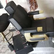 صندلی آرایشگاه بهمراه صندلی استادکار برقی