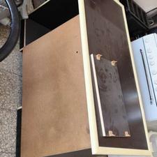 میز کار و کامپیوتر